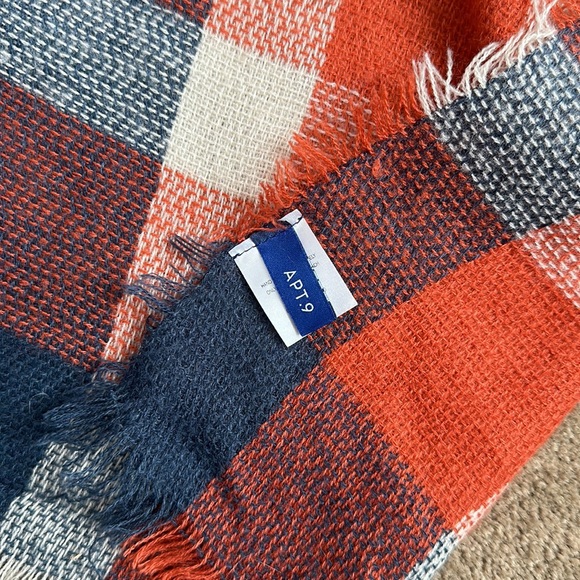 Apt 9 Plaid Multicolored Blanket Scarf - Picture 7 of 8